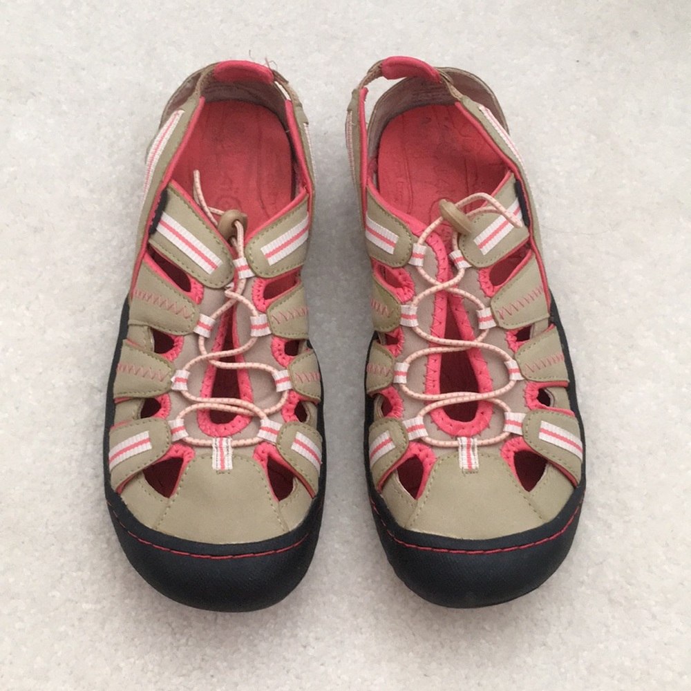 Jeep engineered traction hiking shoes 6.5